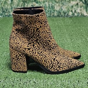 QUPID | Cheetah spotted high-ankle heeled boots